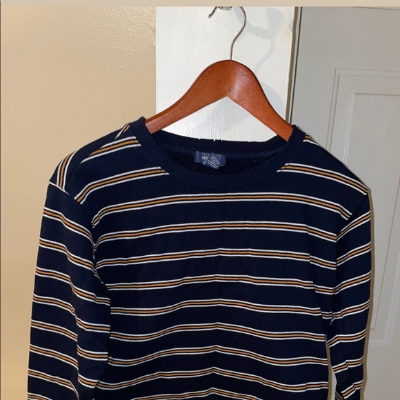 Clothes - Picture 7 of 15